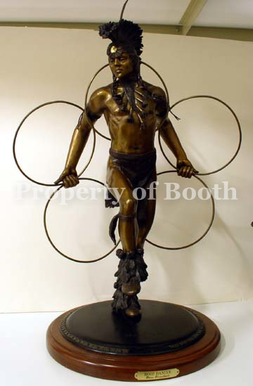 © Steve Streadbeck, Hoop Dancer, 1983, bronze, 31 x 21 x 16″, Gift of Robin and Julia O'Brien