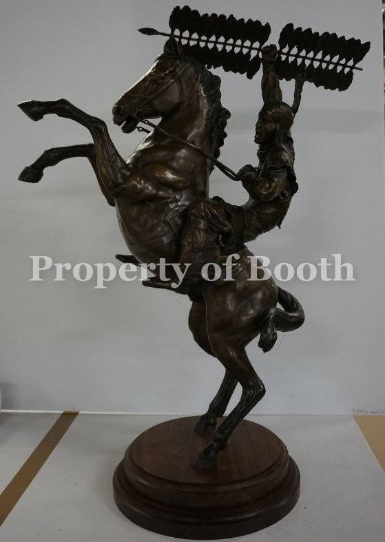 Kevin Chambers, Unconquered, 2020, bronze, 41 x 30 x 16″