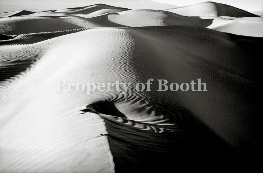 © Jay Dusard, Dunes Near Stovepipe Wells, Death Valley, California, 2003, Pigment Print, 13" x 20", PH2018.005.009, The Jay Dusard Collection at the Booth Western Art Museum