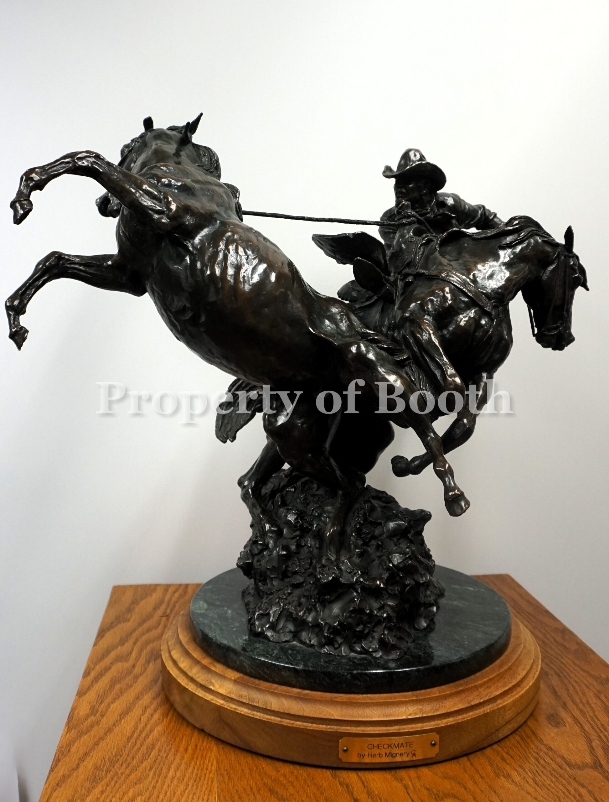 © Herb Mignery, Checkmate, 1985, bronze, 21.5 x 23 x 16", Gift of M. Leon Jensen and Family